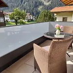 Lisa * Mayrhofen